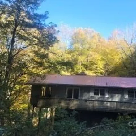 Image 4 - 2 Meadows Road, Haywood County, NC 28716, USA - House for sale