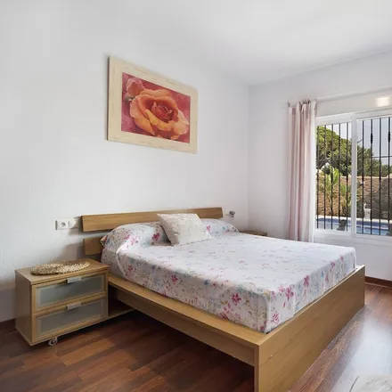 Rent this 2 bed house on Plenoil Chiclana de la Frontera II in Avenida de los Descubrimientos, 35