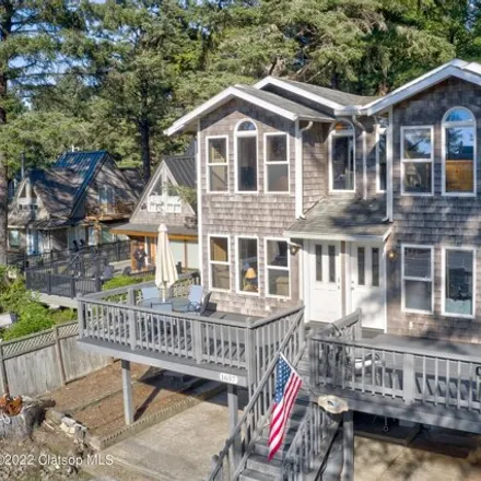 Buy this 5 bed house on 104 East Ross Lane in Cannon Beach, Clatsop County