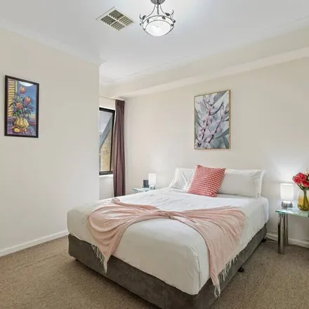 Image 1 - East Perth WA 6004, Australia - Apartment for rent