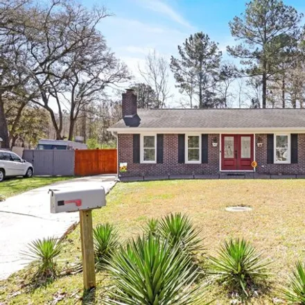 Buy this 3 bed house on 104 Jack Ct in Summerville, South Carolina