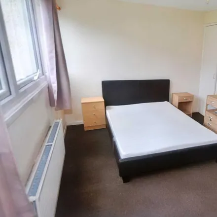 Rent this 1 bed room on The Hide in Fenny Stratford, MK6 4HQ