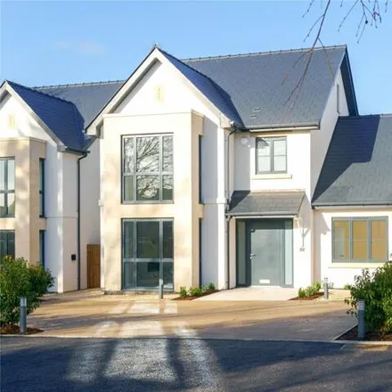 Buy this 5 bed house on 17 Walnut Close in Cheltenham, GL52 3AG