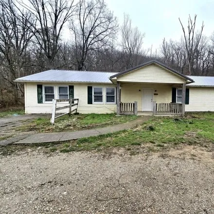 Buy this 9 bed house on Roberts Hill Drive in Madison County, KY 40404