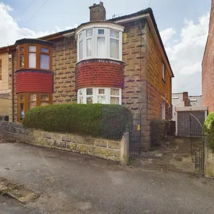 Buy this 3 bed duplex on Seabrook Road in Sheffield, S2 2SZ