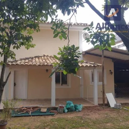 Buy this 3 bed house on Rua Ângelo Steck in Vilaggio Del Fiori, Louveira - SP