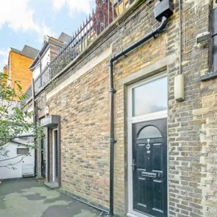 Rent this 2 bed apartment on 457 North End Road in London, SW6 1BH