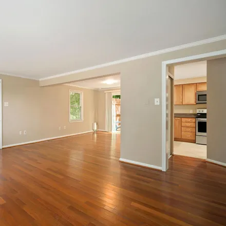 Image 7 - Sangamore Road, Bethesda, MD 20816, USA - Apartment for rent