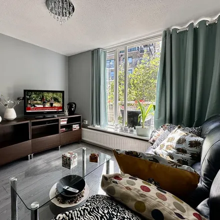 Image 2 - Broadwood Terrace, Pembroke Road, London, W8 6PW, United Kingdom - Apartment for rent