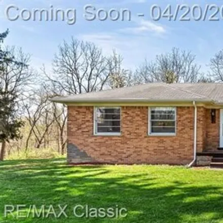 Buy this 3 bed house on 24901 Waycross in Southfield, MI 48033