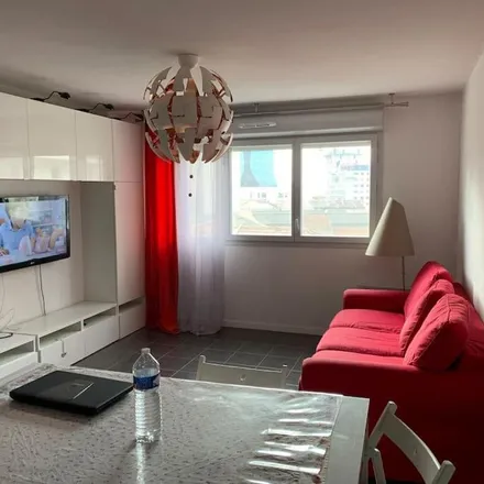 Rent this 3 bed apartment on 22 Rue des Cigarières in 13003 Marseille, France