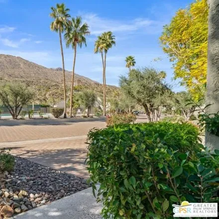 Image 6 - 2574 West la Condesa Drive, Palm Springs, CA 92264, USA - House for sale