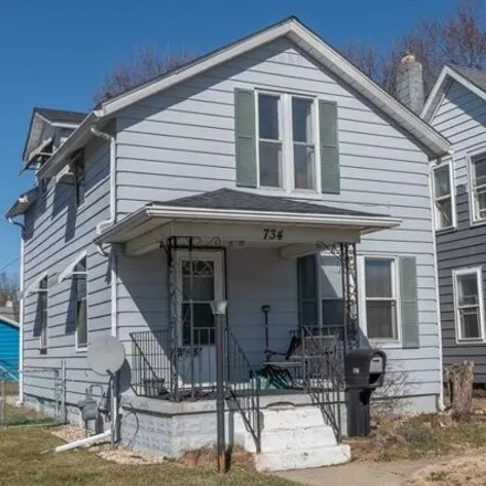 Buy this 2 bed house on 764 East 4th Street in Mishawaka, IN 46544