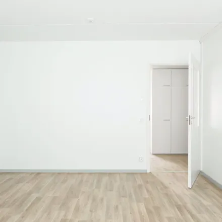 Rent this 2 bed apartment on Haltianpolku 19 in 04440 Järvenpää, Finland