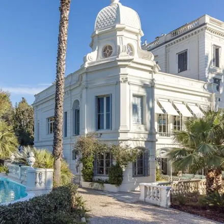 Buy this 5 bed house on Cannes