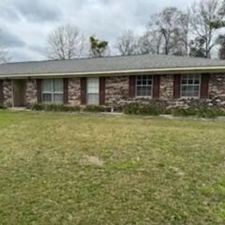 Rent this 3 bed house on 874 Ogilsvie Street in Petal, MS 39465