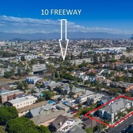 Image 6 - 1585 West 24th Street, Los Angeles, CA 90007, USA - House for sale