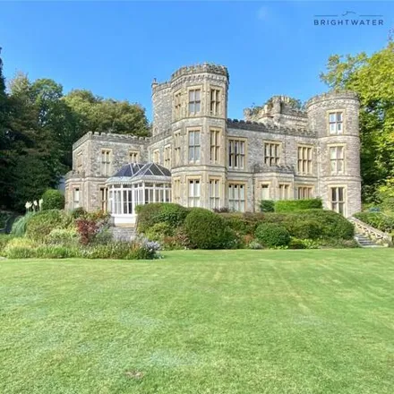 Image 1 - Avon Castle, Avon Castle Drive, St Ives, BH24 2BB, United Kingdom - Room for rent