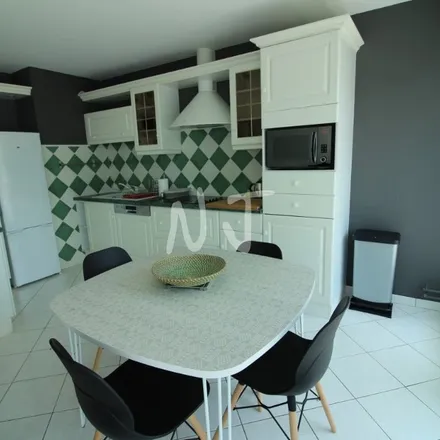 Rent this 4 bed apartment on 29 Rue Saint-Julien in 49051 Angers, France