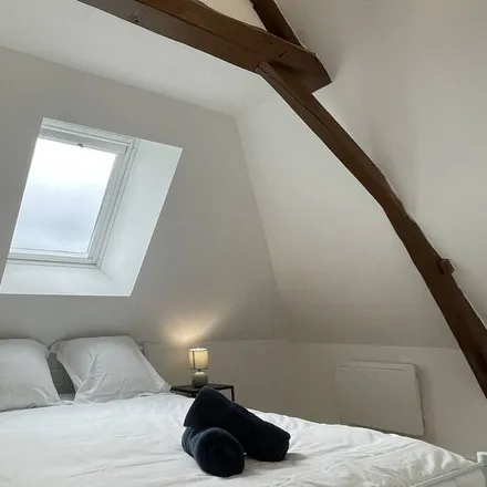 Rent this 3 bed apartment on Noyen-sur-Sarthe in Rue Pasteur, 72430 Noyen-sur-Sarthe