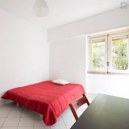 Image 1 - Travessa do Possolo - Room for rent