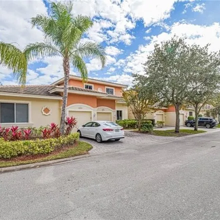 Image 2 - Stockbridge Square Southwest, Florida Ridge, FL, USA - House for sale