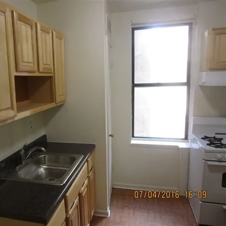 Image 4 - 121 Garfield Avenue, Jersey City, NJ 07305, USA - House for rent