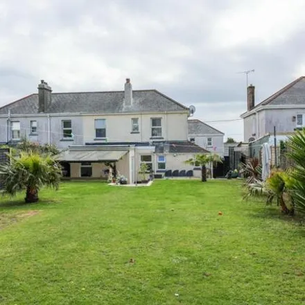 Buy this 4 bed duplex on Central Avenue in St. Austell, PL25 4JG