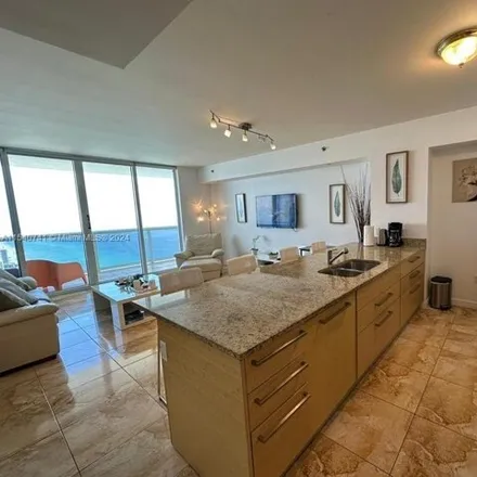 Image 5 - 1830 South Ocean Drive, Hallandale Beach, FL 33009, USA - Condo for rent