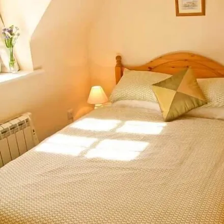 Rent this 2 bed duplex on Haselbury Plucknett in TA18 7QT, United Kingdom