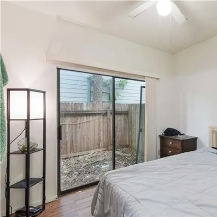 Image 4 - 2815 Rio Grande Street, Austin, TX 78705, USA - Condo for sale