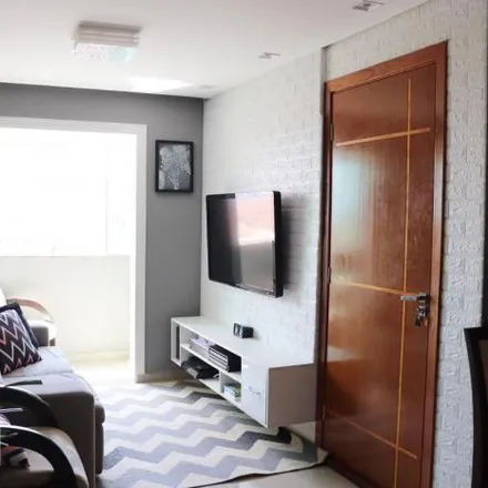 Rent this 2 bed apartment on Rua Emílio Ribas in Jardim Stella, Santo André - SP