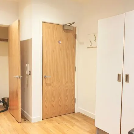 Rent this 1 bed apartment on Frogmore Street in Bristol, BS1 5NA