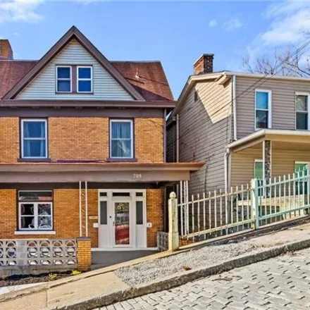 Buy this 6 bed house on Chatham Village Greenspace in Mann Street, Pittsburgh