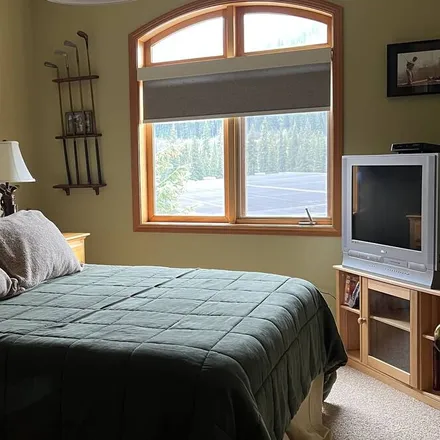 Rent this 2 bed townhouse on Sun Peaks in BC V0E 5N0, Canada