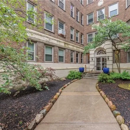 Buy this 2 bed condo on 2330 Euclid Heights Boulevard in Cleveland Heights, OH 44118