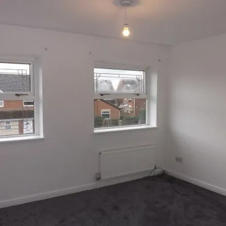 Image 5 - Sherbourne Avenue, Bramley, S66 1WR, United Kingdom - Apartment for rent