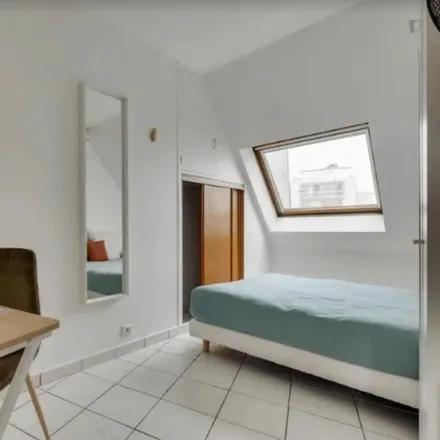 Rent this 5 bed room on 54 Avenue Jean Jaurès in 75019 Paris, France