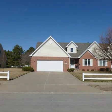 Buy this 4 bed house on 605 West 42nd Street in Kearney, NE 68845