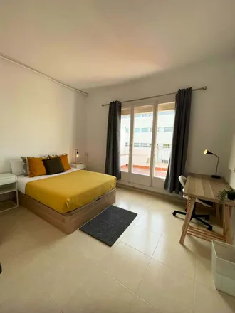 Rent this 1 bed room on Carrer de Numància in 14, 16