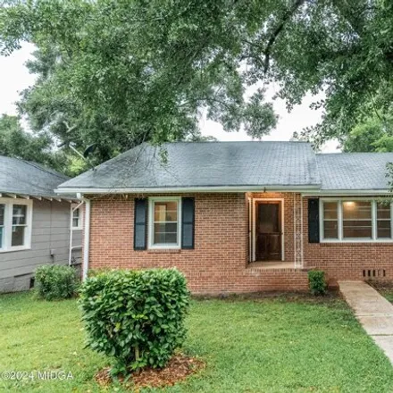 Buy this 2 bed house on 1088 Thomas Place in Macon, GA 31204