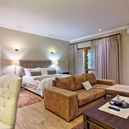 Image 9 - Hillman Street, Johannesburg Ward 106, Sandton, 2052, South Africa - Apartment for rent