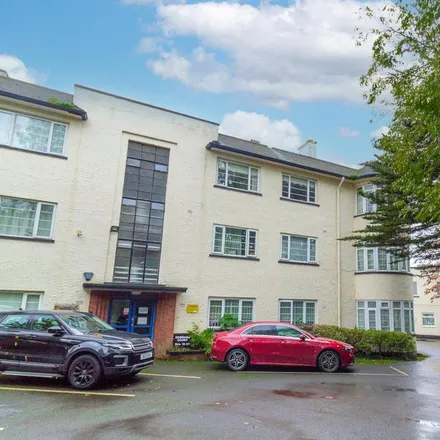 Image 1 - 10-18 Edgware Court, London, HA8 7NP, United Kingdom - Apartment for rent