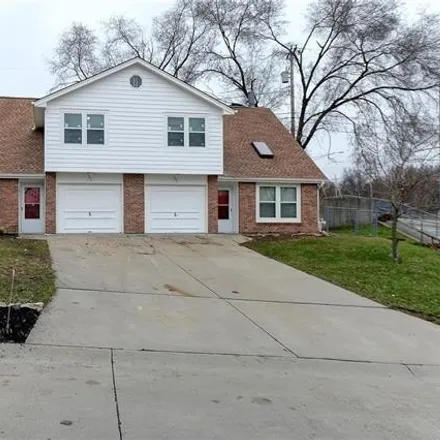 Buy this studio house on 405 Northeast 90th Terrace in Kansas City, MO 64155