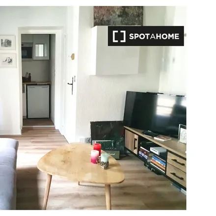 Rent this studio apartment on 16 Rue de la Ville Neuve in 75002 Paris, France