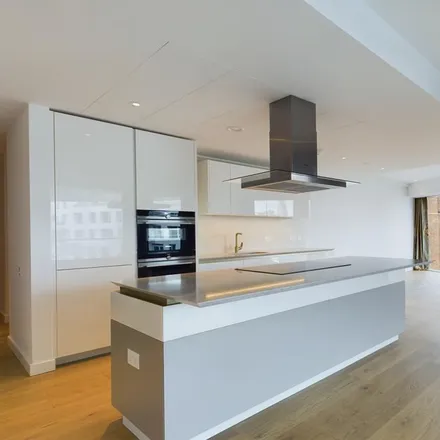 Rent this 3 bed apartment on 73 Grayshott Road in London, SW11 5UE