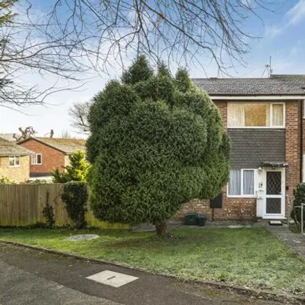 Buy this 3 bed townhouse on 42 in 43 Primrose Close, Purley on Thames