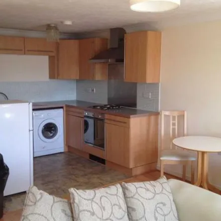 Image 7 - Cwrt Coles, Cardiff, CF24 2RY, United Kingdom - Apartment for rent