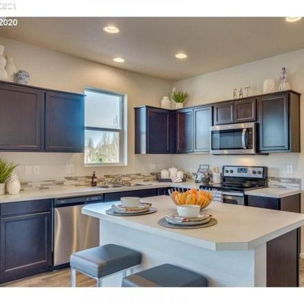 Rent this 3 bed condo on 7108 Northeast 7th Avenue in Clark County, WA 98665