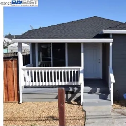 Buy this 3 bed house on 876 7th Street in Richmond, CA 94801